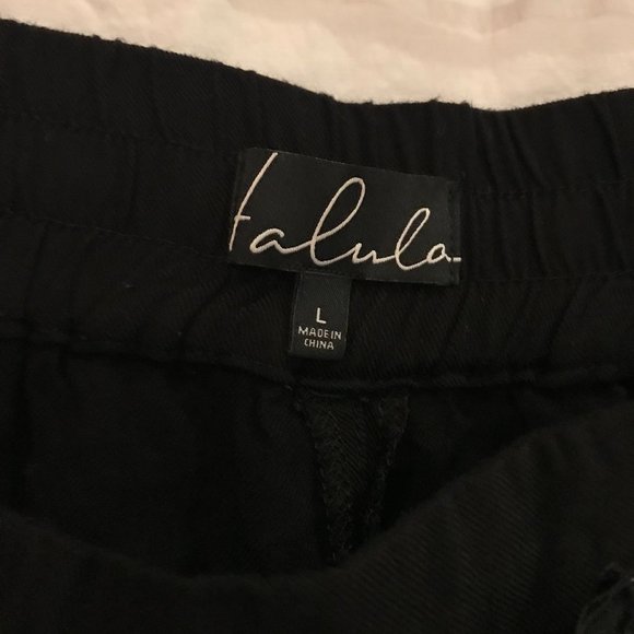 Talula Black Lightweight Pants - Picture 5 of 5